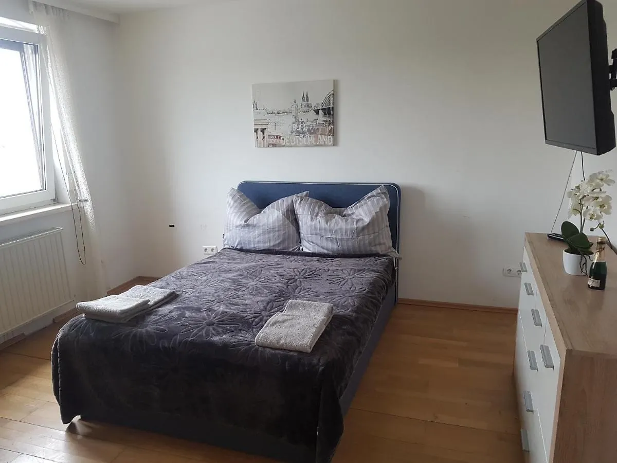 アパート Private Rooms And Appartments Vienna 22 オーストリア